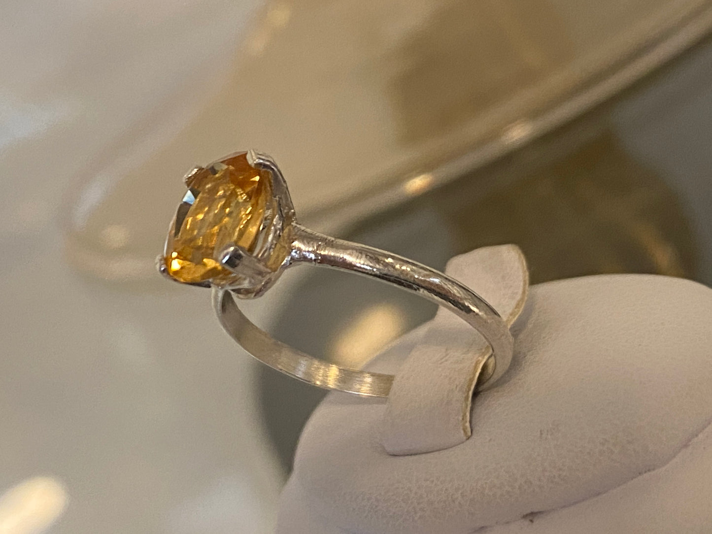 Anello Topazio 4 carati