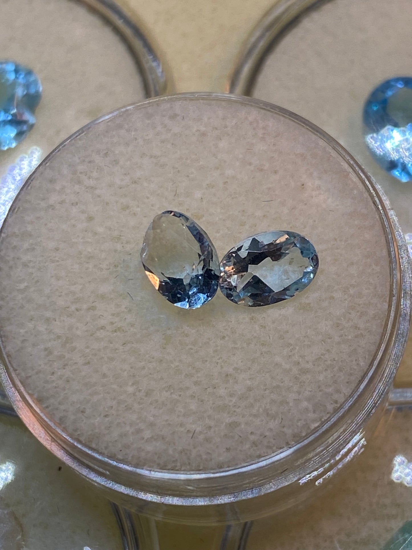 Coppia Topazio azzurro naturale 3,5 carati