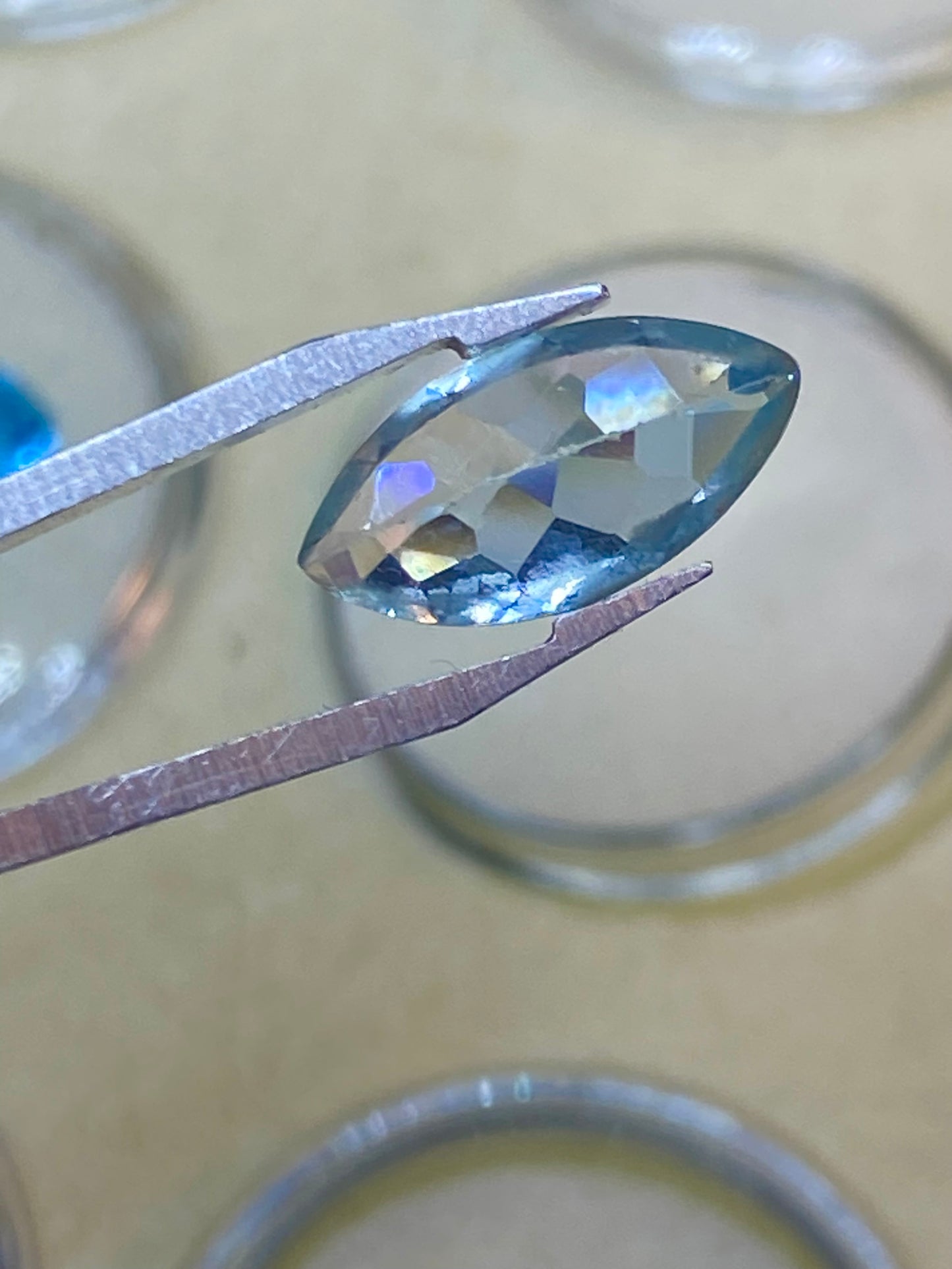 Topazio azzurro naturale - 4 ct - taglio Marquise (navette)