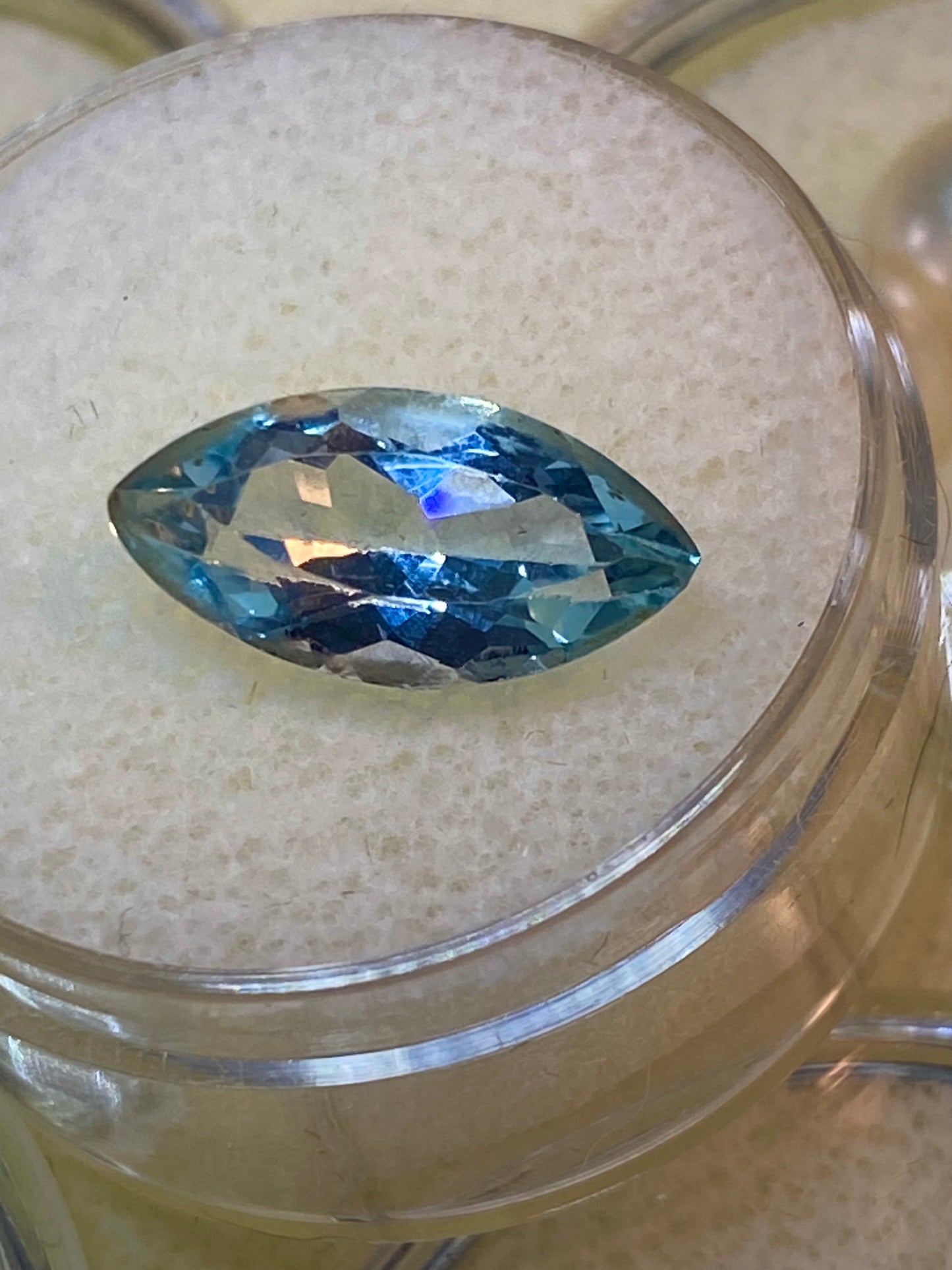 Topazio azzurro naturale - 4 ct - taglio Marquise (navette)