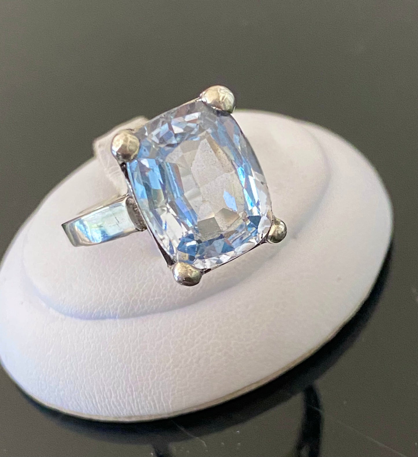 Anello Acquamarina 7,95 carati