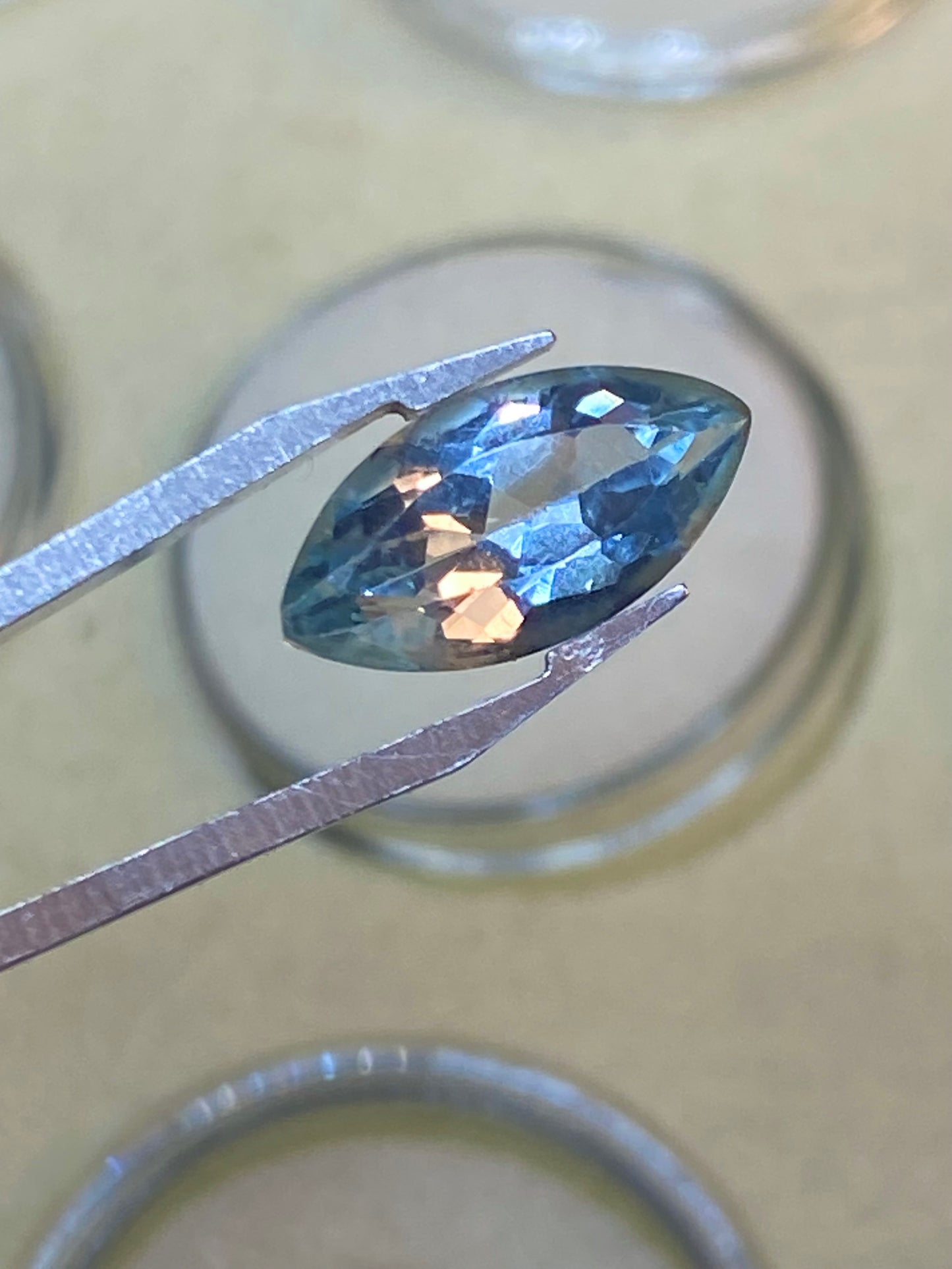 Topazio azzurro naturale - 4 ct - taglio Marquise (navette)