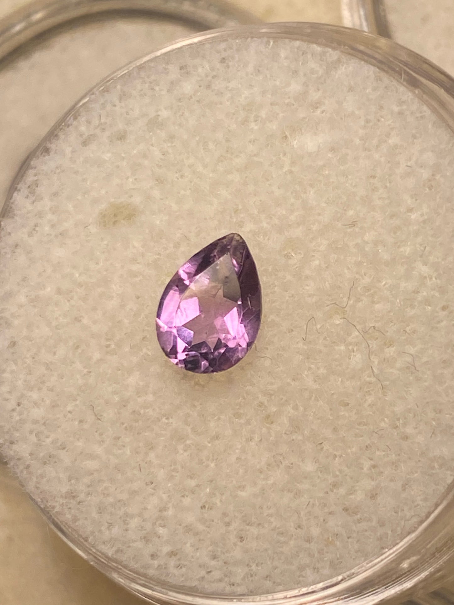 Ametista naturale - 2 ct - taglio goccia