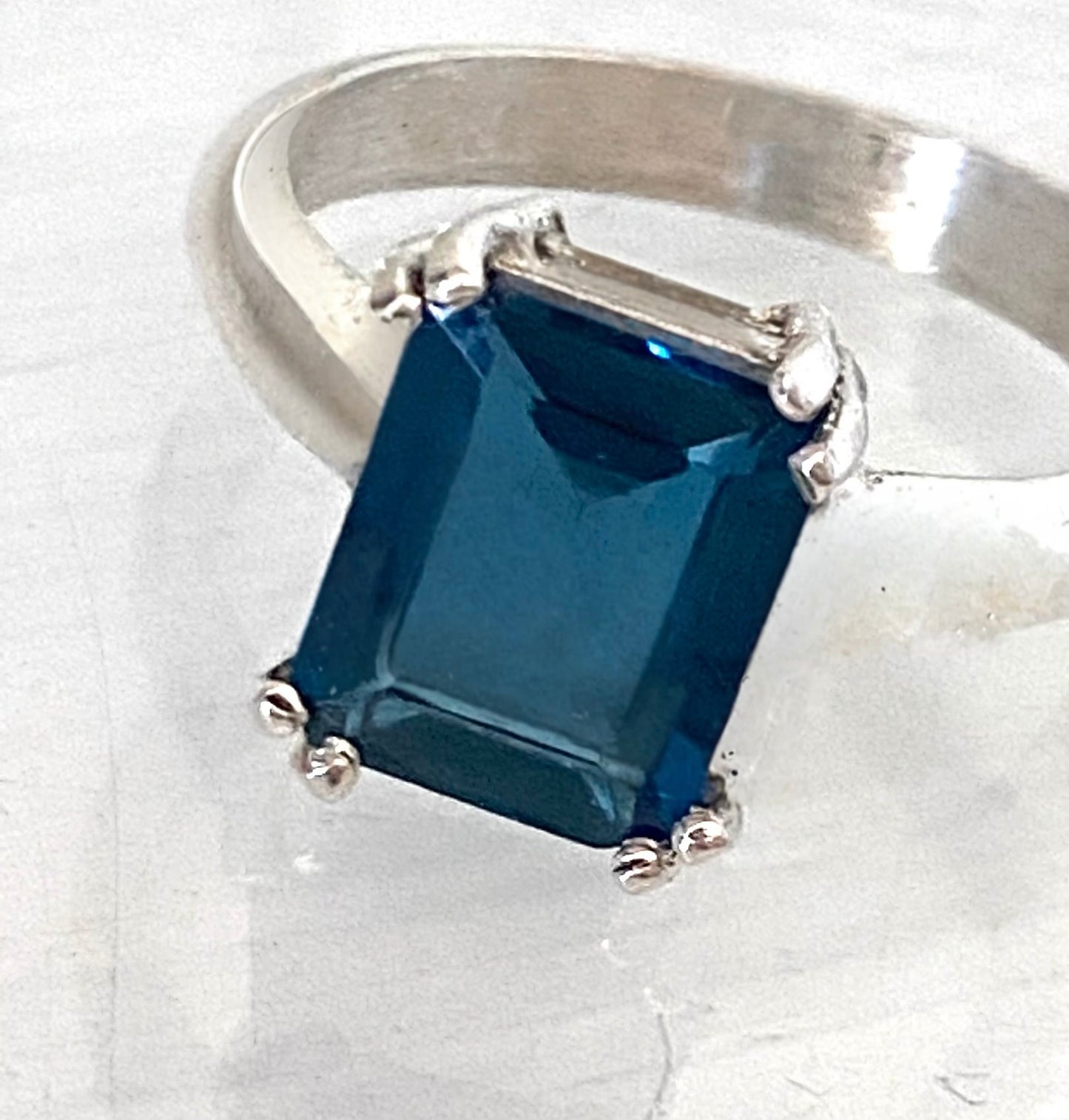 Anello Topazio London 5 carati
