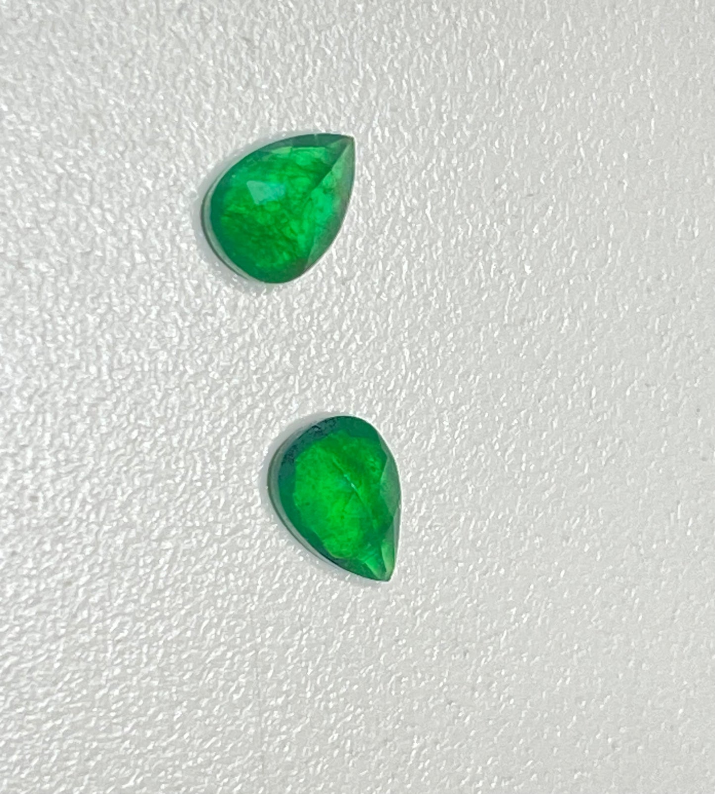 Smeraldo naturale - 3 ct coppia- taglio goccia