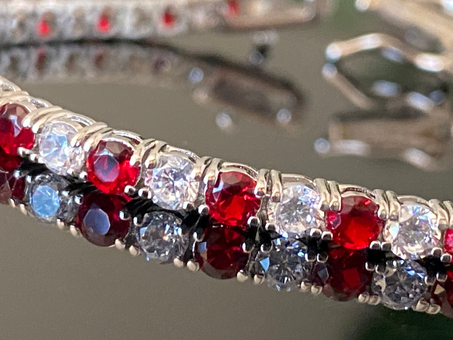 Bracciale Tennis Griffe 3 mm - alternato rosso rubino