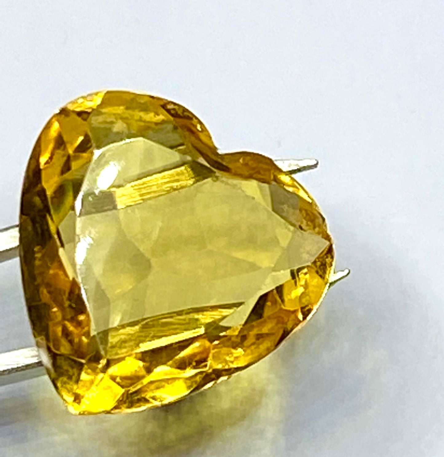 Quarzo Citrino 19,5 carati naturale Cuore