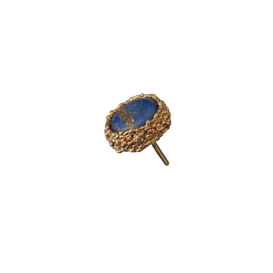 Anello Minerva con lapislazzuli naturale, lavorazione artigianale ispirata a gioielli antichi.