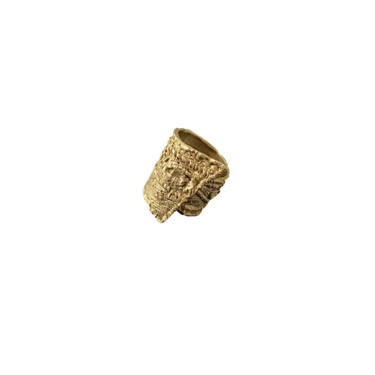 Anello Scudo lavorato a cera persa, ispirato agli antichi gioielli