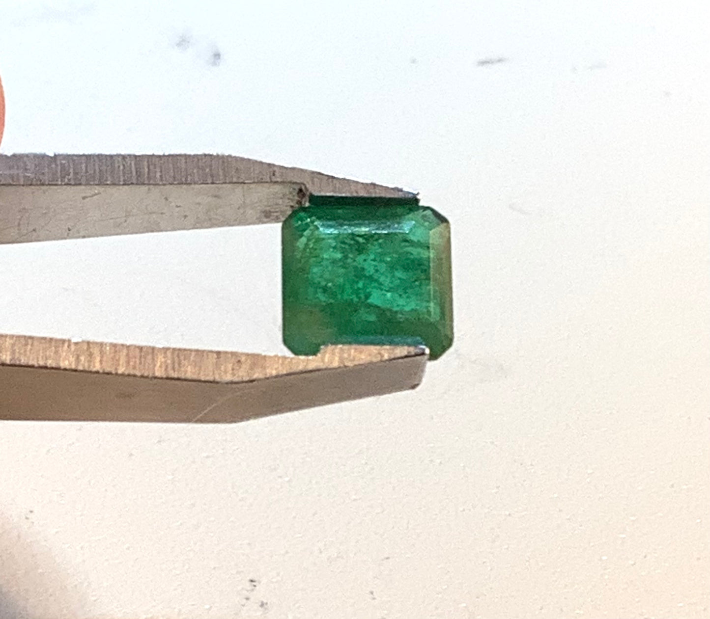 Pietra preziosa smeraldo Zambia naturale  1,5 ct dal colore intenso, gioielli di lusso 